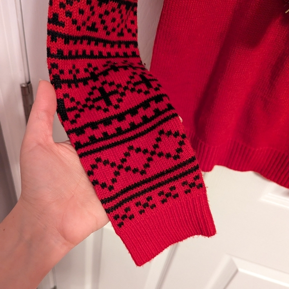 No Boundaries Ugly Christmas Sweater 3D Reindeer With Tinsel Red Medium - Picture 6 of 7